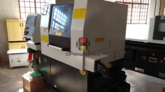 Foto: TORNO CNC DE CABEÇOTE MÓVEL GOODWAY SW-20