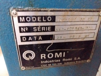 Foto: TORNO ROMI CNC CENTUR 30RV