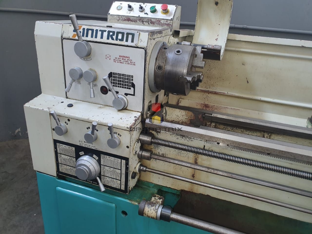 Torno Mecânico Sinitron ST-46 X 1500 mm