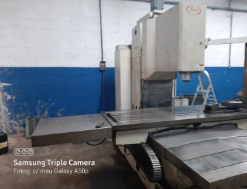 Foto: FRESADORA CNC TRAVIS  - 2000 x 850 x 710mm - ANO 2009