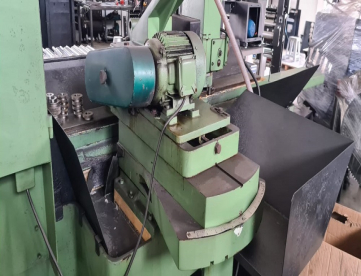 Foto: RETÍFICA CILÍNDRICA MELLO - MODELO RHU 1500/4 - 1500MM - ANO 1989