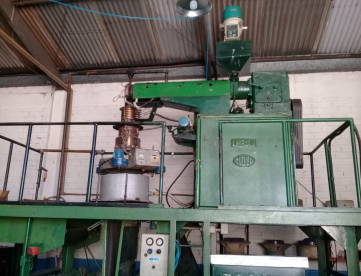 Foto: EXTRUSORA BALÂO CIOLA  PRODUÇÃO DE 25 A 30 KG HORAS