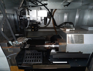 Foto: TORNO CNC CABEÇOTE MOVEL POLYGIM EUROTECH XTREME 32 SLY-B / 496 HORAS TRABALHADAS /ANO 2016