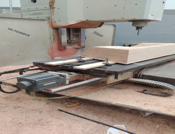 Foto: FRESADORA CNC TRAVIS M8 - 2000MM X 850MM X 710MM - ANO 2011