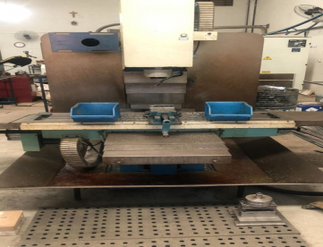 Foto: FRESADORA CNC - DIPLOMAT - PETRUS 50100 RC - ANO 2004 - 1000 x 500 x 500mm