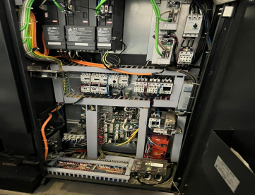 Foto: CENTRO DE TORNEAMENTO - MAZAK - QTN 150 II - ANO 2010 - 330 x 520mm