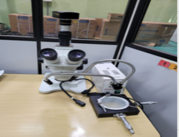 Foto: MICROSCOPIO ESTEREOSCOPICO TRINOCULAR COM AMPLIAÇÃO 2X 225 X + CAMARA 9MP. ANO 2018