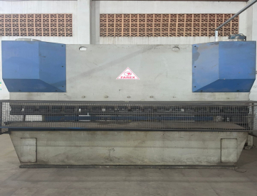 Foto: DOBRADEIRA HIDRAULICA - FAREX - MODELO PHV-04 - 125 TON - ANO 2010