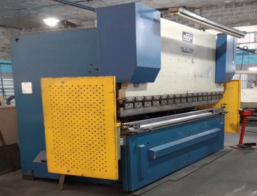 Foto: DOBRADEIRA CNC - NEWTON - NGP 16030B - ANO 2010 - 3200X160TON