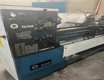 Foto: TORNO MECÂNICO - ROMI - TORMAX 20 - 325 X 1000 MM