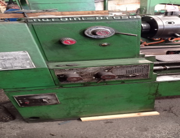 Foto: TORNO MECÂNICO NARDINI DT 650  -2200 X 650