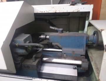 Foto: TORNO CNC - ROMI - CENTUR 30D - ANO 2011 - 560 HORAS DE USINAGEM - 430 X 1000MM