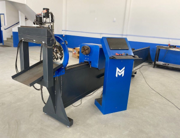 Foto: MÁQUINA DE CORTE DE TUBOS A PLASMA