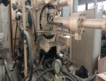 Foto: INJETORA DE ALUMINIO SEMERARO 480 TONELADAS