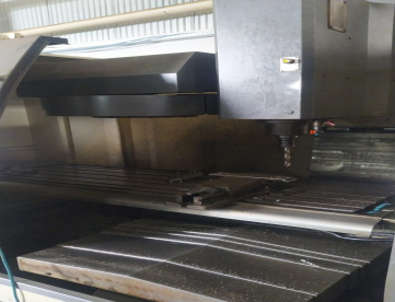 Foto: CENTRO DE USINAGEM VERTICAL FG1500 -1500 X 700 X 700 - ANO 2008