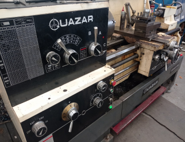 Foto: TORNO MECÂNICO QUAZAR - C6246ZX - 460 x 1500mm-ANO 2012