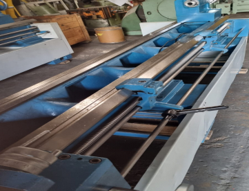 Foto: TORNO MECÂNICO ROMI ES-40A - 650MM X  5000 MM
