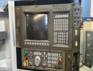 Foto: CENTRO DE TORNEAMENTO - OKUMA - MODELO LU-15 - DUPLA TORRE