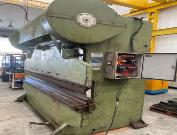 Foto: DOBRADEIRA MECÂNICA NEWTON 150/200 TONS X 3000MM