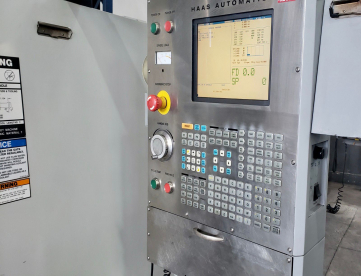Foto: CENTRO DE USINAGEM VERTICAL- HAAS - VM3 - ANO 2005 - 1016 x 660 x 635 MM