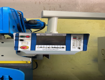 Foto: DOBRADEIRA HIDRAULICA CNC HACO 4000MM X 100 TONS - EM 3000 5MM - 4000MM - 3MM
