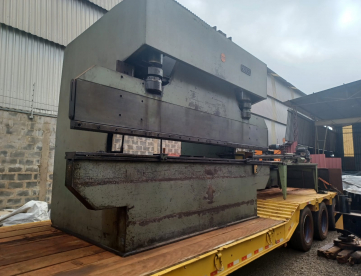 Foto: DOBRADEIRA HIDRAULICA RIO NEGRO 4000MM X 400 TONS - DOBRA 12MM