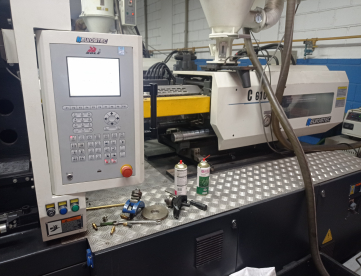 Foto: INJETORA DE PLASTICOS SERVO MOTOR -BOLE 170EK II -ANO 2017