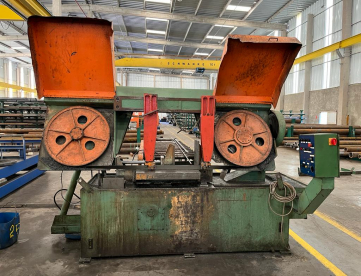 Foto: SERRA DE FITA HORIZONTAL HIDRÁULICA - FRANHO - SF660 - CAPACIDADE 660 x 660 MM