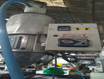 Foto: INJETORA DE PLÁSTICOS - SANDRETTO - GIUSTA 430 / 110 TON - ANO 1997