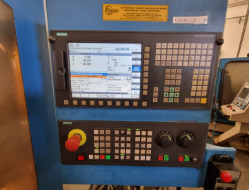 Foto: FRESADORA CNC - VEKER - MVK 1000F - SIEMENS SINUMERIK 828D - ANO 2012 - 1000 X 500 X 570MM