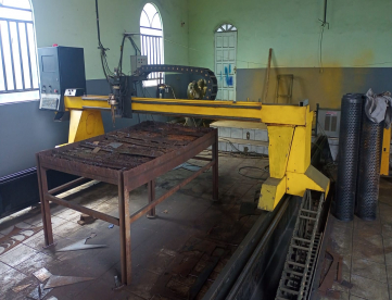 Foto: MAQUINA DE CORTE PLASMA CNC -BESTMAK 3000- FONTE HIPERTERME - ANO 2012