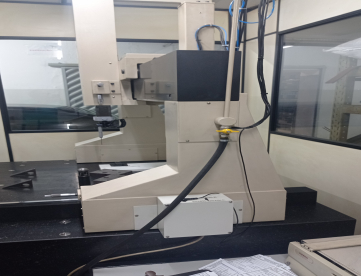 Foto: TRIDIMENSIONAL MANUAL - MITUTOYO - B241 - 1000 x 600 x 400 MM