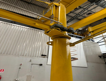 Foto: PORTICO FIXO COM BRAÇO GIRATORIO DEMAG -LANCA 4 MTS -COM TALHA PARA 2000KG - AN0 2009
