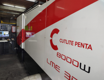 Foto: MÁQUINA DE CORTE A LASER - FIBRA - CUTLITE PENTA ITALIANA - 8000W - Modelo LME 3015 - Ano 2020