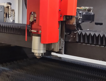 Foto: MÁQUINA DE CORTE A LASER - FIBRA - CUTLITE PENTA ITALIANA - 8000W - Modelo LME 3015 - Ano 2020