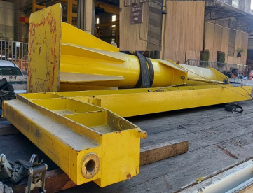 Foto: BRAÇO GIRÁTORIO PARA 2 TONELADAS - COM TALHA