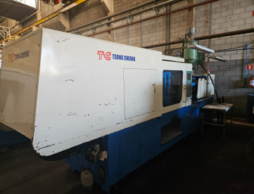 Foto: INJETORA DE PLÁSTICOS TSONG CHERNG 220T ANO 2005