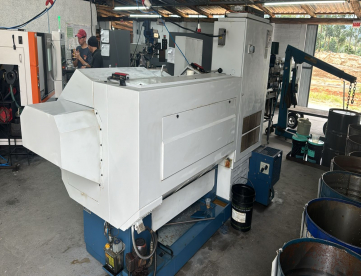Foto: TORNO CNC - ROMI - CENTUR 30D -COM PLACA E TORRE HIDRAULICA - 430 x 1000 MM- ANO 2012