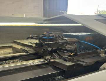 Foto: TORNO CNC - ROMI - CENTUR 30D -COM PLACA E TORRE HIDRAULICA - 430 x 1000 MM- ANO 2012