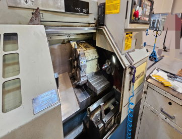 Foto: CENTRO DE TORNEAMENTO CNC ROMI COSMOS 20U - 280MM X 710MM