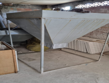Foto: SILO DE MATERIAL (AÇO CARBONO) C/ TAMPA 1.500X1.500X2.000MM ANO 2019