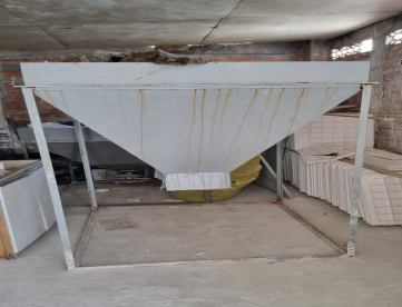 Foto: SILO DE MATERIAL (AÇO CARBONO) C/ TAMPA 1.500X1.500X2.000MM ANO 2019
