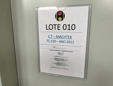 Foto: LOTE ANC 010 - CENTRO DE TORNEAMENTO - MACHTEK - TC 210 - ANO 2011 - 250 x 450 MM