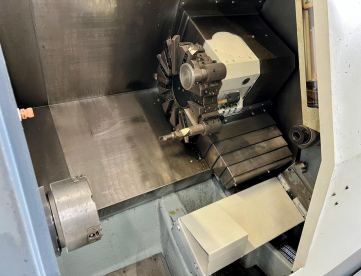 Foto: LOTE ANC 010 - CENTRO DE TORNEAMENTO - MACHTEK - TC 210 - ANO 2011 - 250 x 450 MM