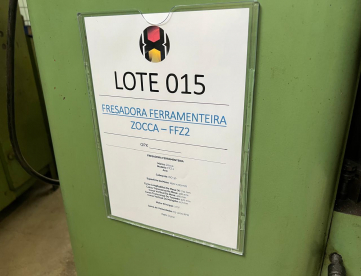 Foto: LOTE ANC 015 - FRESADORA FERRAMENTEIRA - ZOCCA - FFZ2 - COM CABEÇOTE CHAVETEIRO