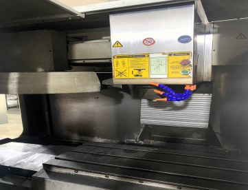 Foto: CENTRO DE USINAGEM VERTICAL - ROMI – DISCOVERY 560 – ANO 2007 - COMANDO FANUC - 560 x 406 x 508 MM