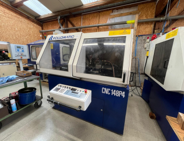 Foto: RETIFICA DE BLANKS DE METAL DURO -ROLLOMATIC -MODELO CNC 148P4