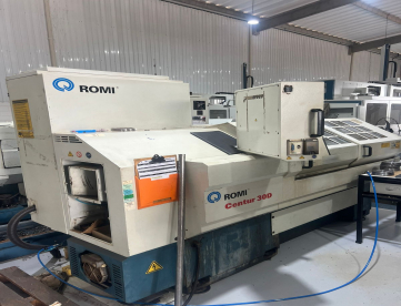 Foto: TORNO CNC - ROMI - CENTUR 30D - ANO 2008 - 430 x 1000 MM - COMANDO SIEMENS
