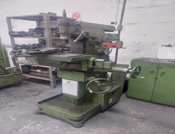Foto: LOTE RF 0023 - FRESADORA MECÂNICA  - KOMUNARAZ