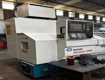 Foto: TORNO CNC ROMI CENTUR 30D-500 X 430 -RECEM REFORMADO ANO 2007